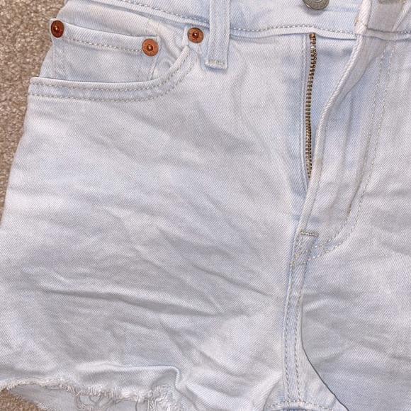 Levi shorts - Picture 4 of 8